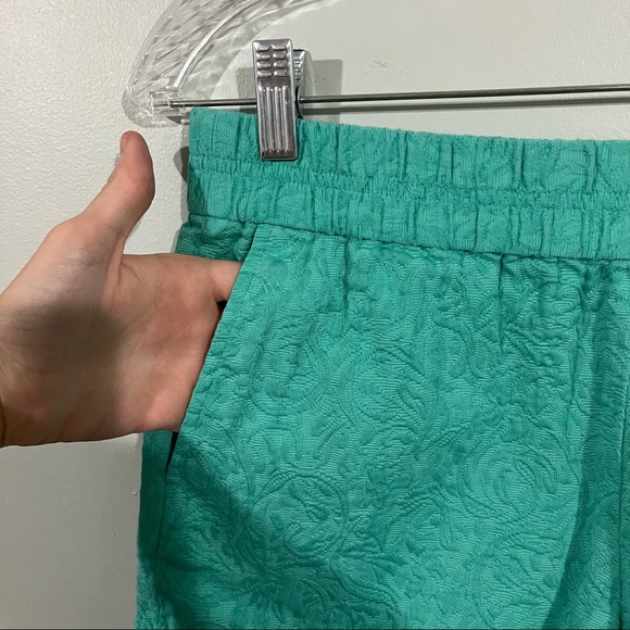 J. Crew size 4 elastic waistband sea green shorts - Picture 4 of 8